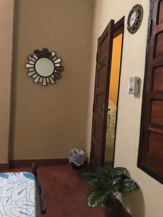 Mi Lugar Vintage Hostal - Calor De Hogar! Asuncion Luaran gambar